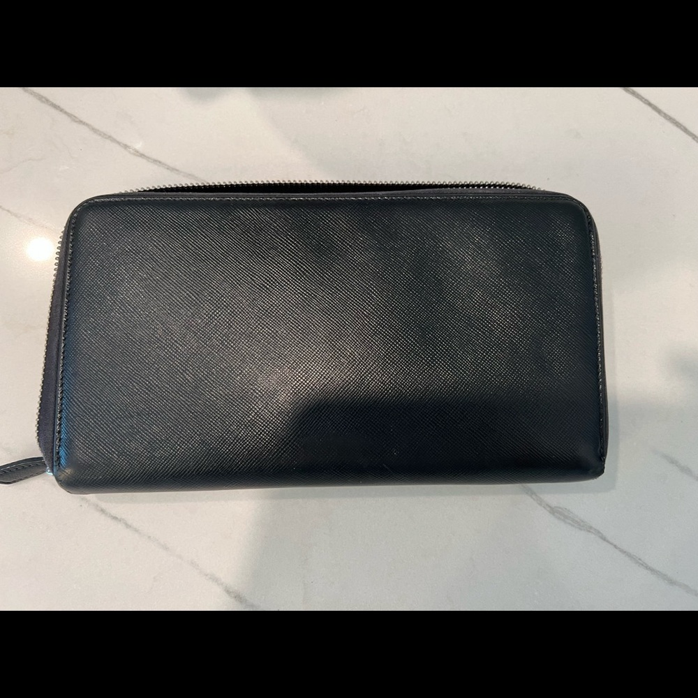 EUC Prada wallet with box - Picture 6 of 16